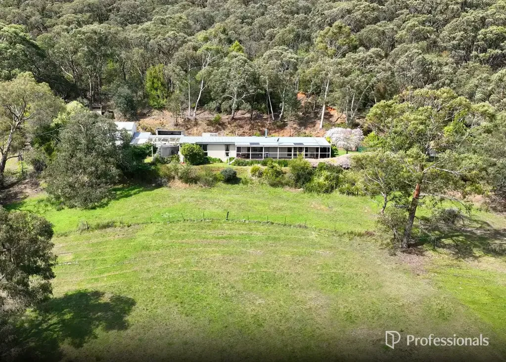 265 Glenview Road, Launching Place, VIC 3139
