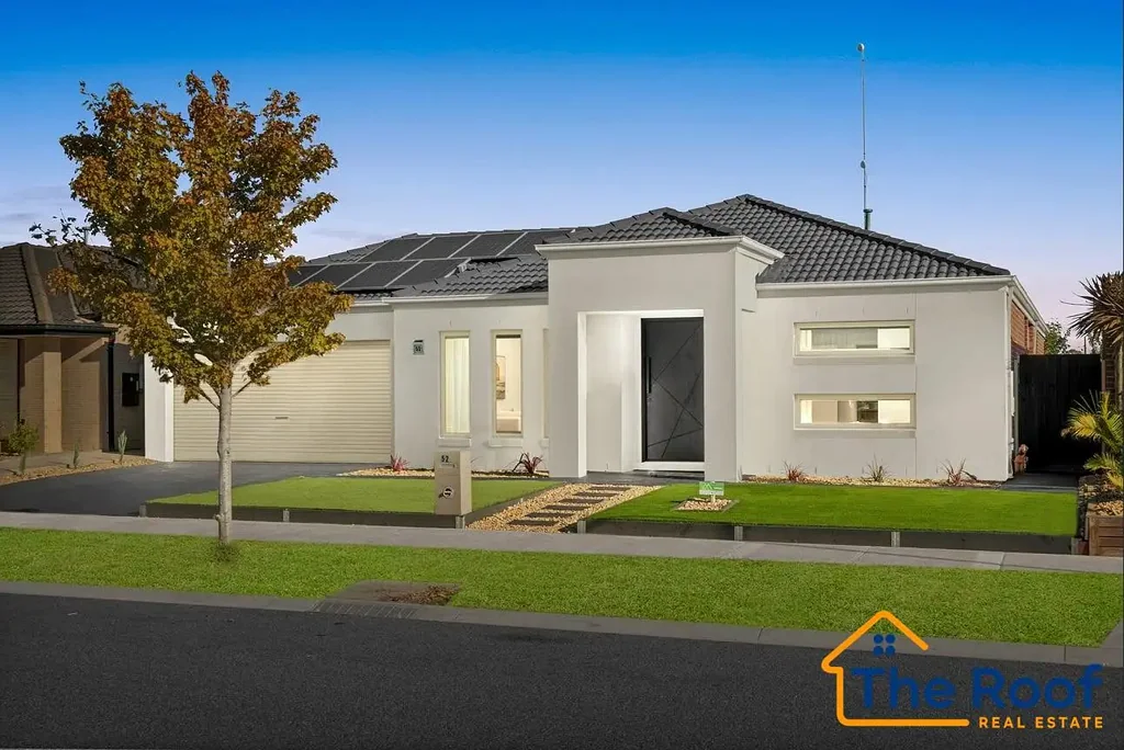 Lyndhurst 4Kwarto Beautifully Renovated Family Home in a Prime Lyndhurst Location!