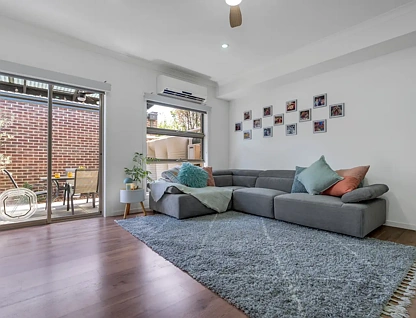 4/25 Invermay Street, Reservoir, VIC 3073, 2 कमरे, 1 बाथरूम, Unit