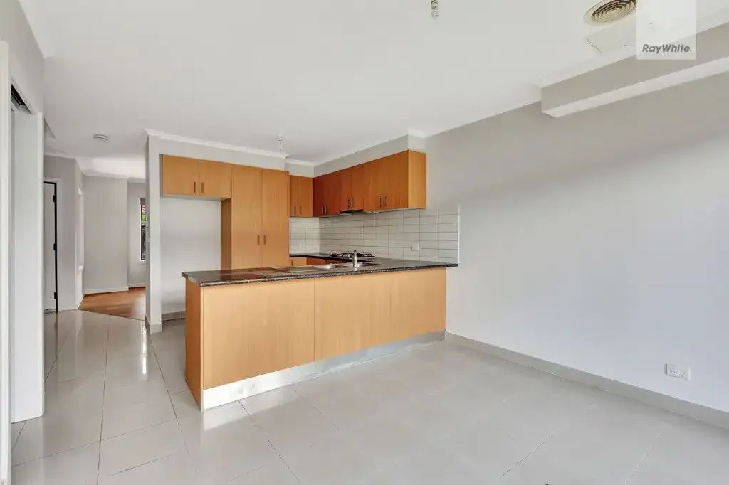 Freshly Painted Townhouse with Brand New Floating Timber Flooring