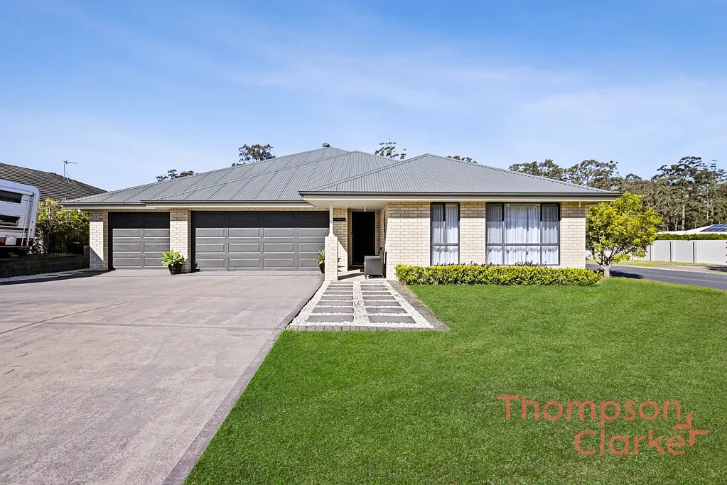 26 Hinchinbrook Close, Ashtonfield, NSW 2323