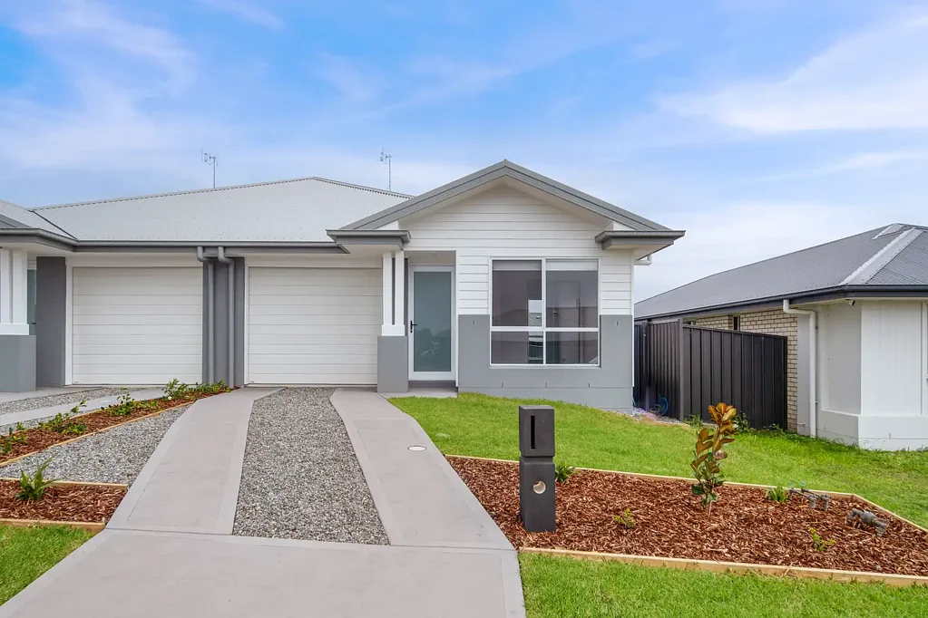 NEW DUPLEX IN GREAT LOCATION