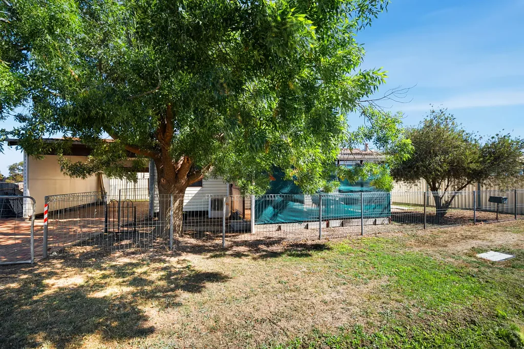 Clunes 3房  Low-Maintenance Three Bedroom Home in the Heart of Clunes