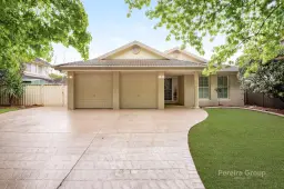 6 SWAN CT, Harrington Park