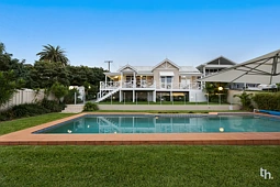 298 The Esplanade, Speers Point