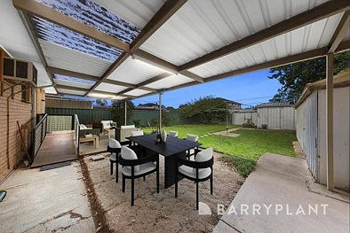 2 Harmon Avenue, St Albans, VIC 3021, 3房, 1浴, House