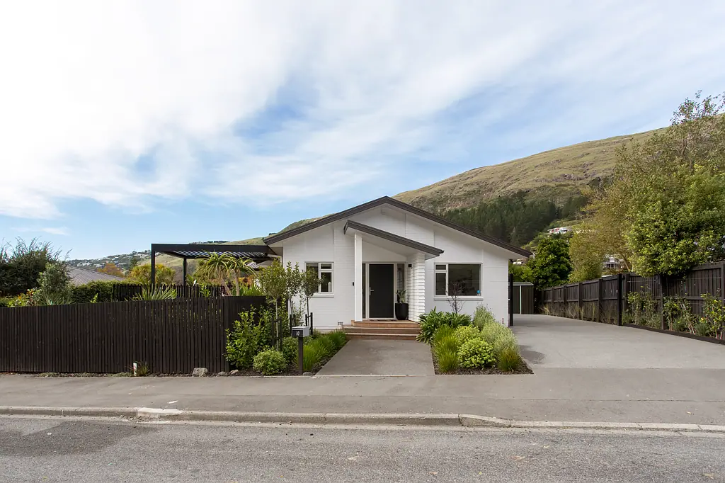 10 Finnsarby Place, Sumner, Canterbury