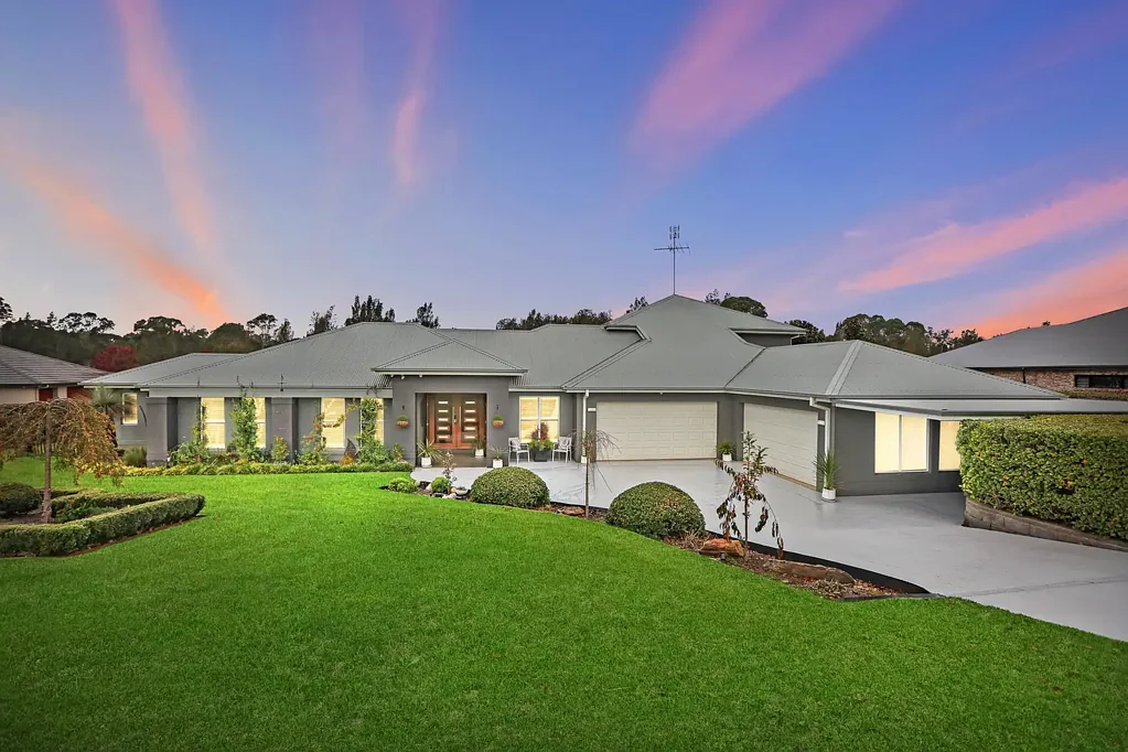 30 Portrush Crescent, Luddenham, NSW 2745