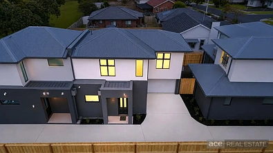 Laverton 2房 全新 | 黄金发展地段的高收益、低维护生活 BRAND NEW | High-Yield, Low-Maintenance Living in a Prime Growth Location