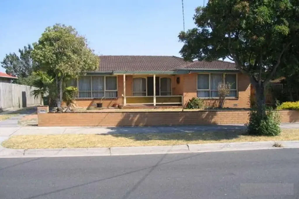 Springvale 3 Bedroom Quiet Location within easy reach of Springvale CBD