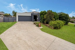 7 Amanda June Close, Joyner
