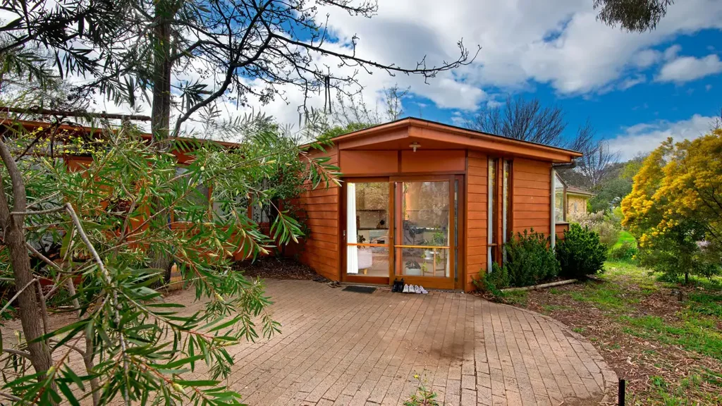Inner North Peaceful Garden Flat - 6 MONTHS ONLY