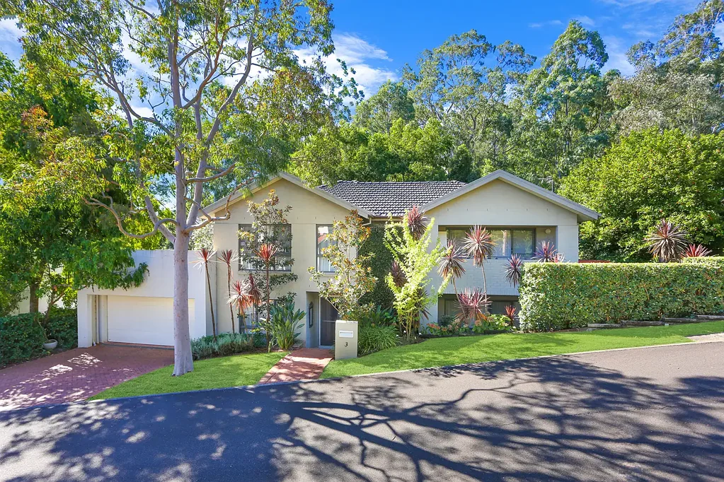 Castle Hill 5房  Prestigious Family living in a quiet sought after Estate