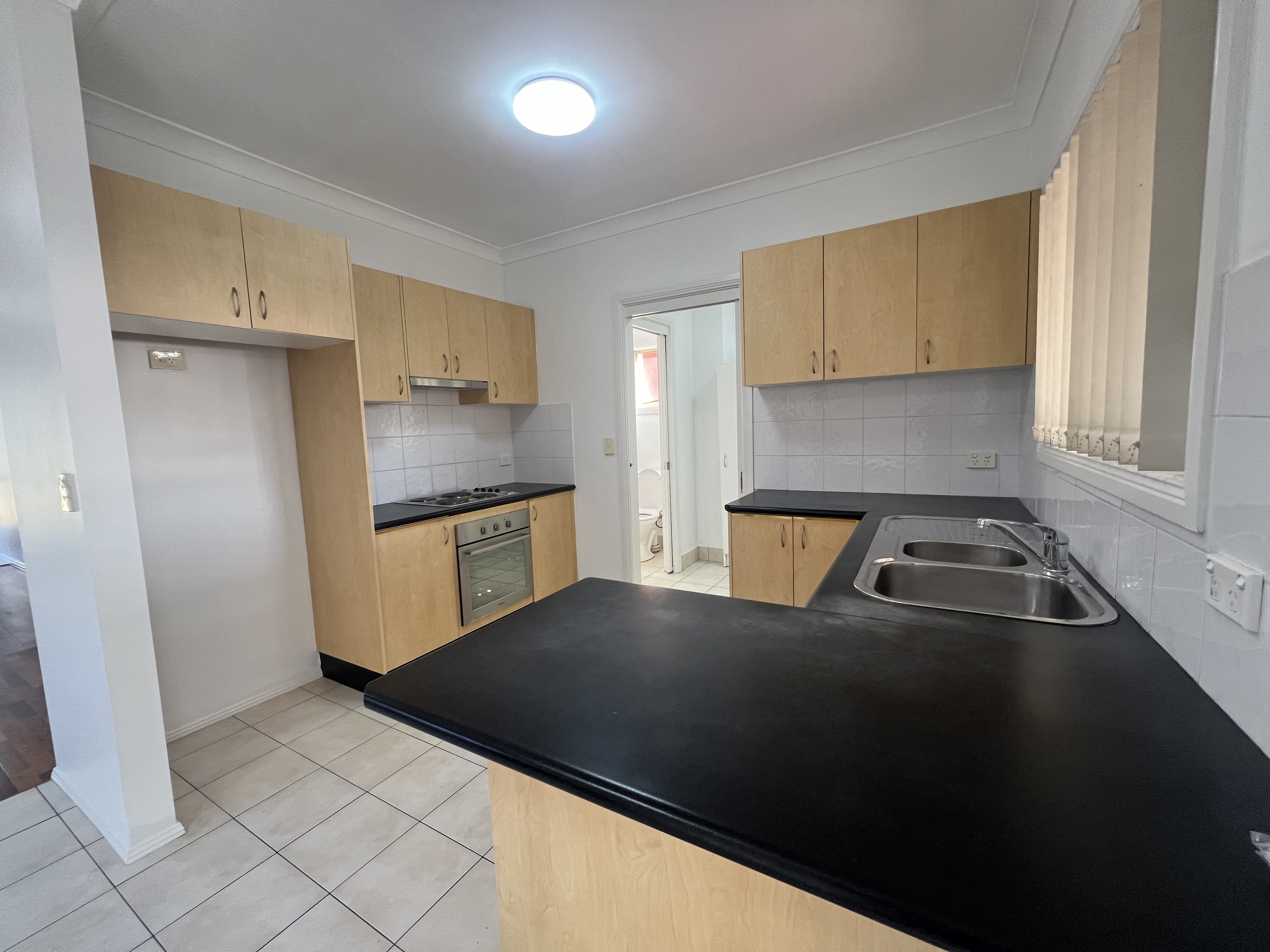 UNIT 1 114 GRAHAM AV, LURNEA NSW 2170, 0 phòng ngủ, 0 phòng tắm, Townhouse