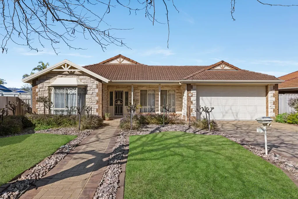 Oakden 4房  Family Space & A Standout Entertaining Area!