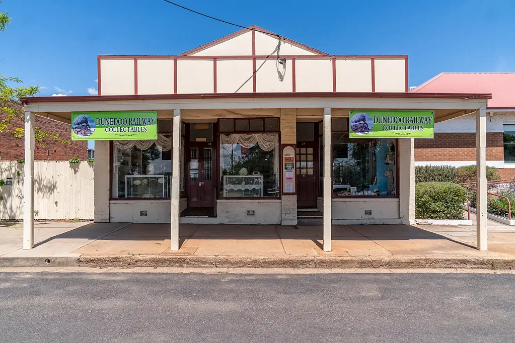 Dunedoo 2कमरा PRIME COMMERCIAL POSITION ON TWO TITLES