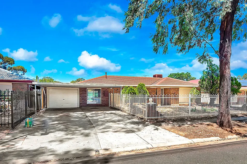 Paralowie 4ਬੈੱਡਰੂਮ Spacious Family Home