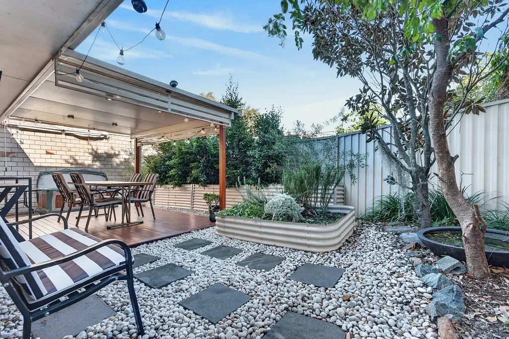 Southport 3房  Spacious & Private Duplex in the Heart of Southport