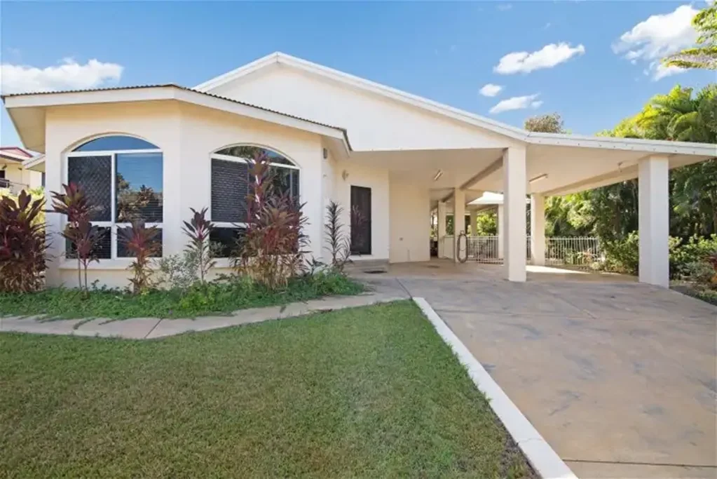 8 Boronia Cl, Rosebery, NT 832