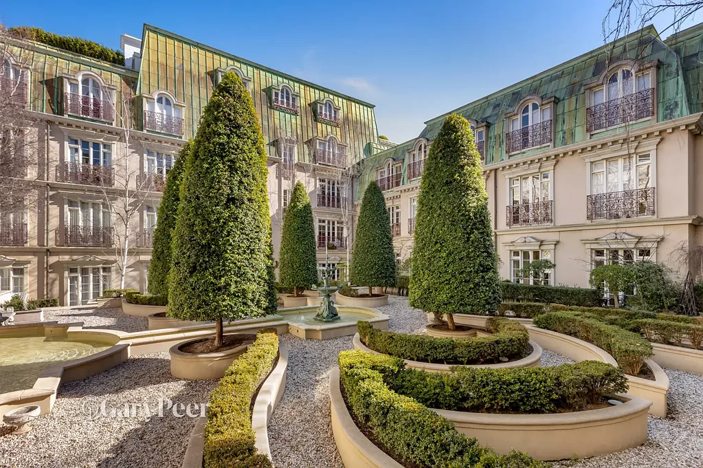 Toorak 2 Bedroom Timeless elegance in the heart of Toorak