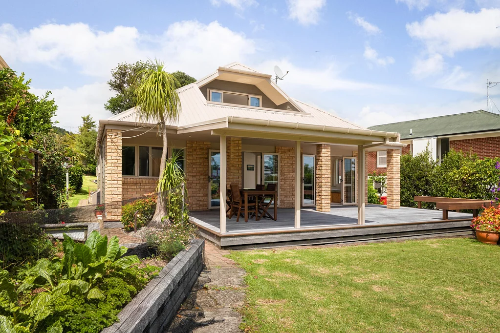 Thornton Bay 4Zimmer Coastal Comfort Meets Family Functionality