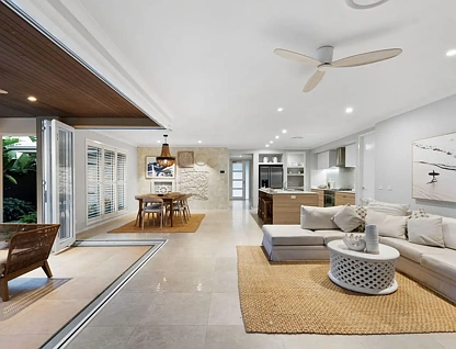 10 Vancouver Way, Spring Mountain, QLD 4300, 4 slaapkamers, 2 badkamers, House