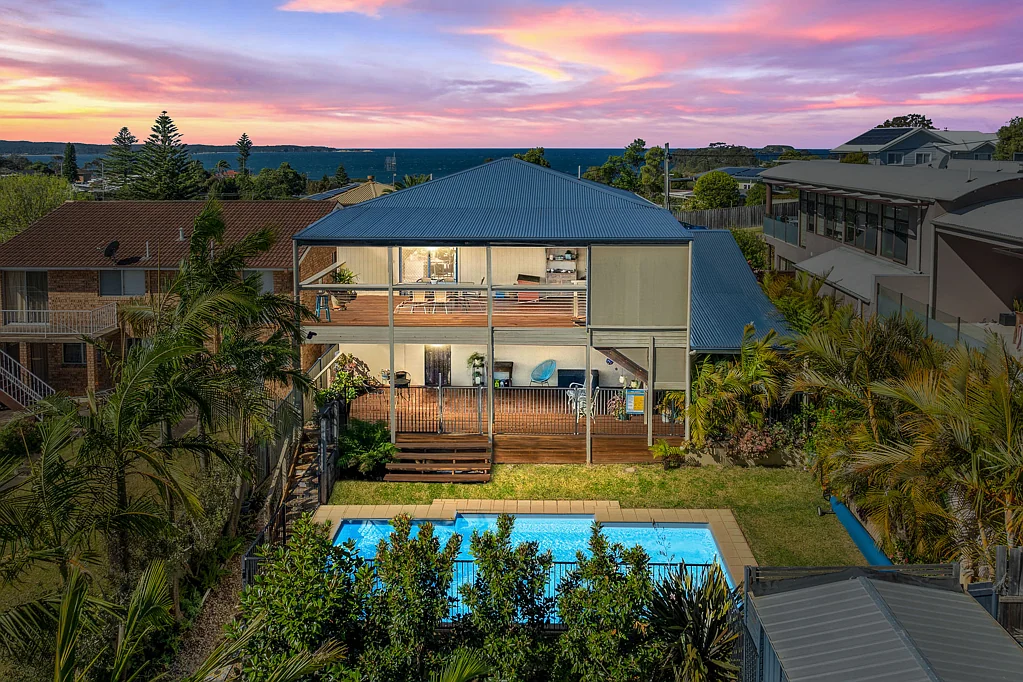 16 Ocean Road, Batehaven, NSW 2536