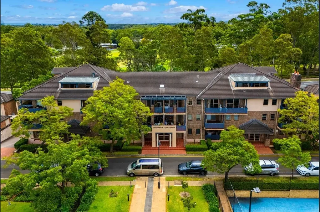 Prestigious hunterford apartment