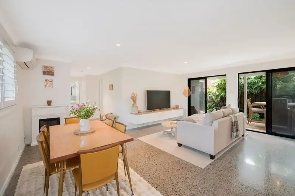 2/70 Mitchell Street, Merewether, NSW 2291