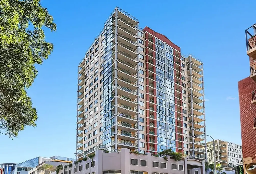 Hurstville 3Zimmer Premier Three-Bedroom in Hurstville's Blue-Chip Landmark with views