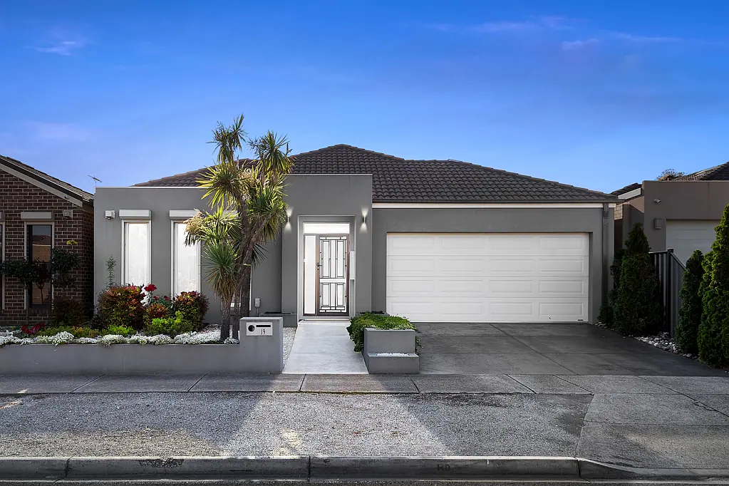 19 Farmington Road, Cairnlea, VIC 3023