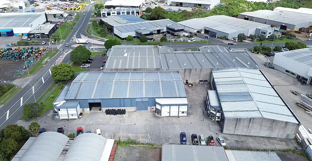 East Tamaki Premium Clear Span Warehouses with Generous Yard