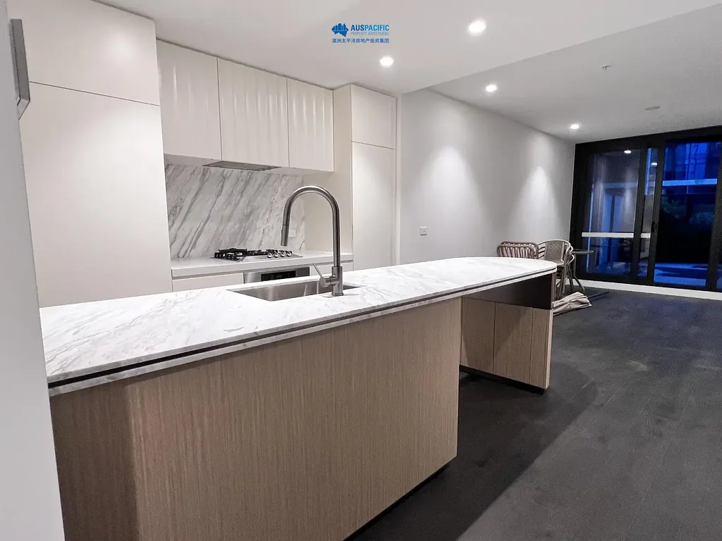 Bright 2 Bed 2 Bath Unfurnished Apartment