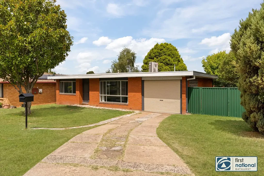 Kelso 3房  Spacious Family Home with Modern Updates and Granny Flat Potential