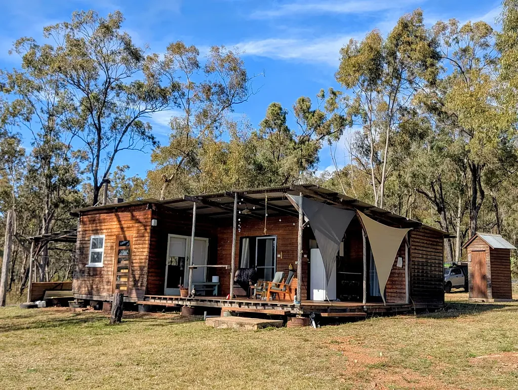Pratten  Lifestyle Living - Total Off-Grid Tranquillity on 45 + Secluded Acres
