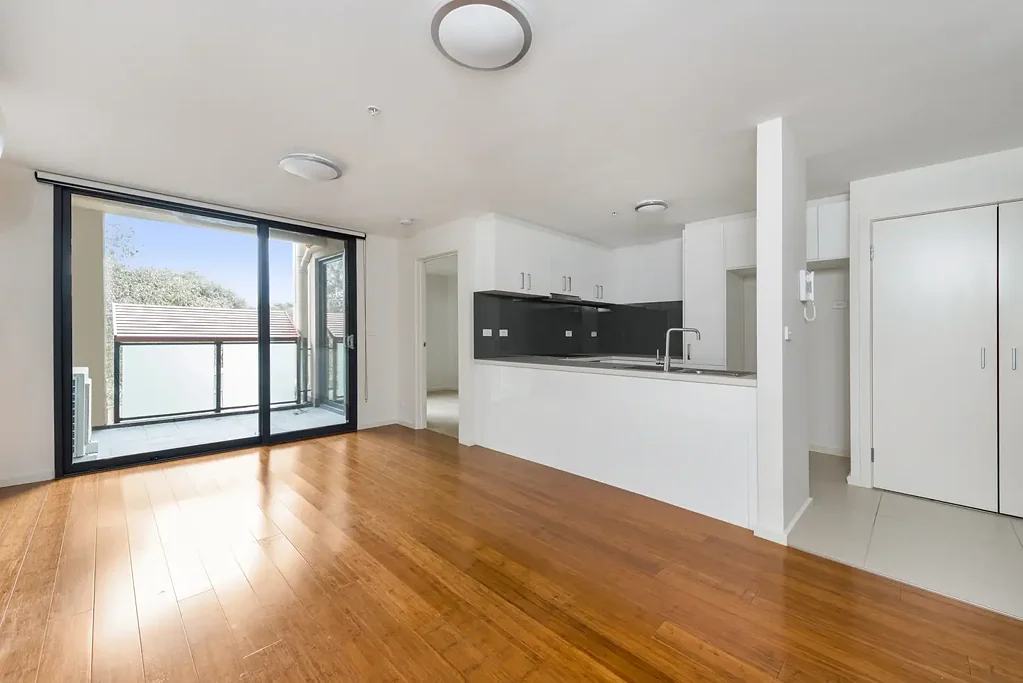 Quiet location and very modern!