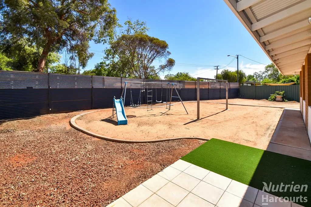 Gillen Gem with Huge Yard & Powered Shed