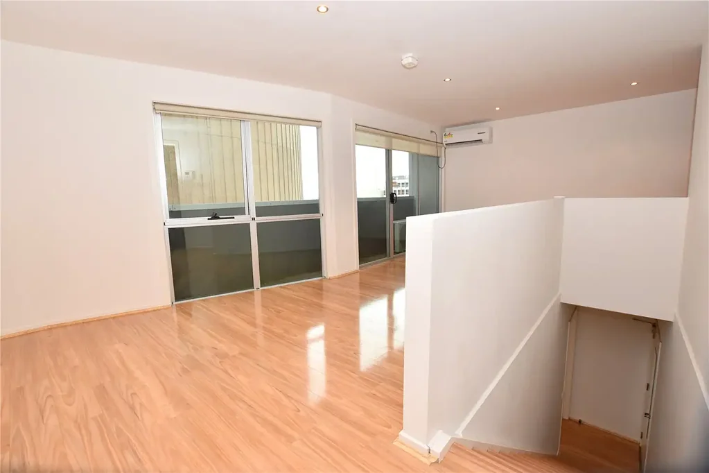 Sophisticated living on grand Collins Stree