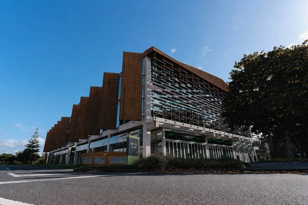 Takapuna PROFESSIONAL HQ - 725M² TO 1,597M²