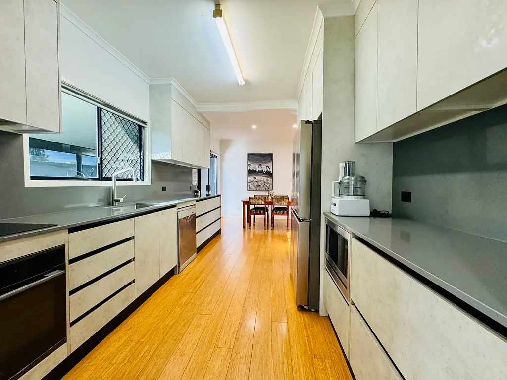 1 HART Court, Moranbah, QLD 4744