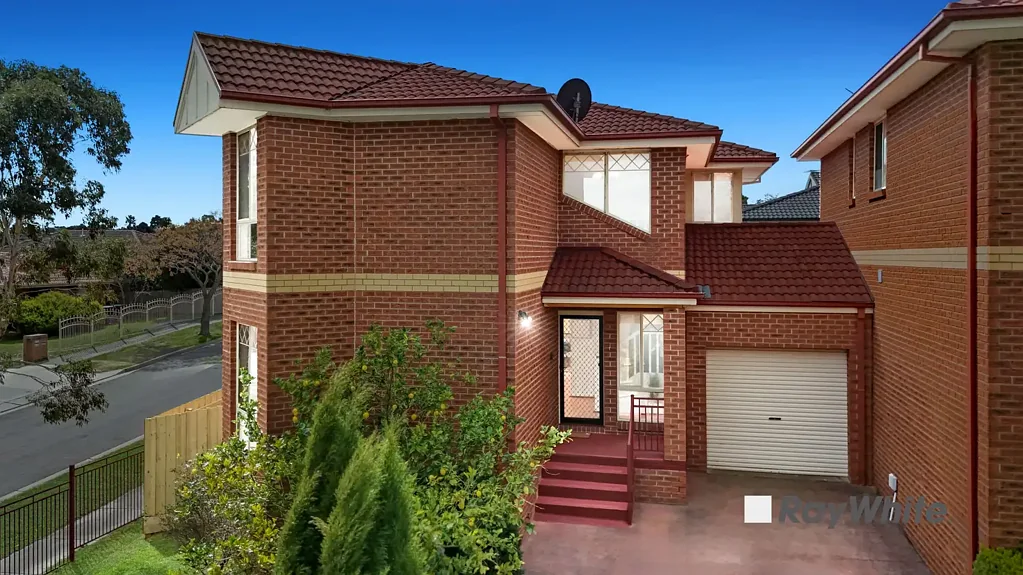 Endeavour Hills 3ਬੈੱਡਰੂਮ Architectural Elegance in Prime Endeavour Hills Location - No Body Corporate!
