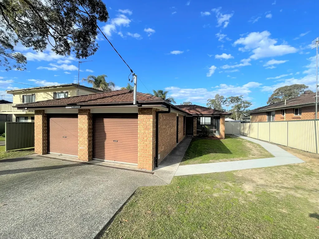 3 Bedroom Brick Home in San Remo