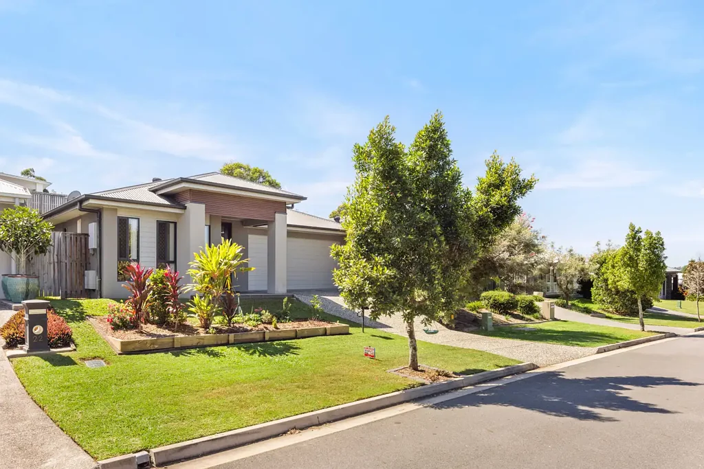 24 Sunwood Crescent, Maudsland, QLD 4210