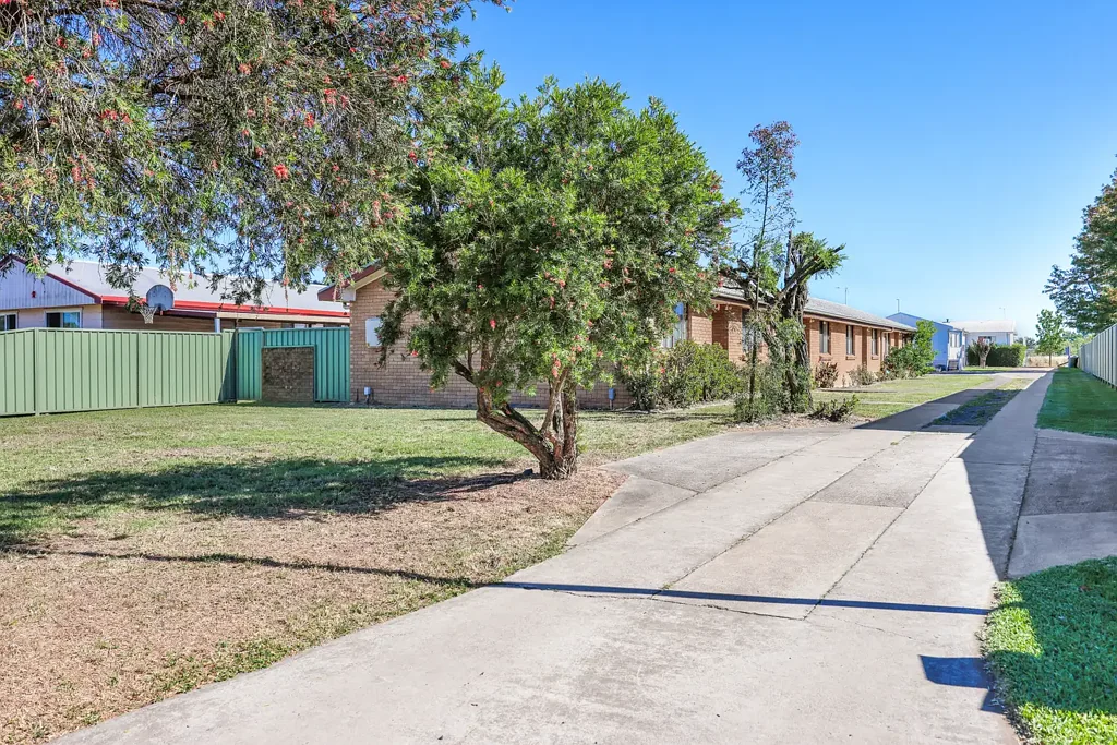 2/16 Mount Street, Scone, NSW 2337