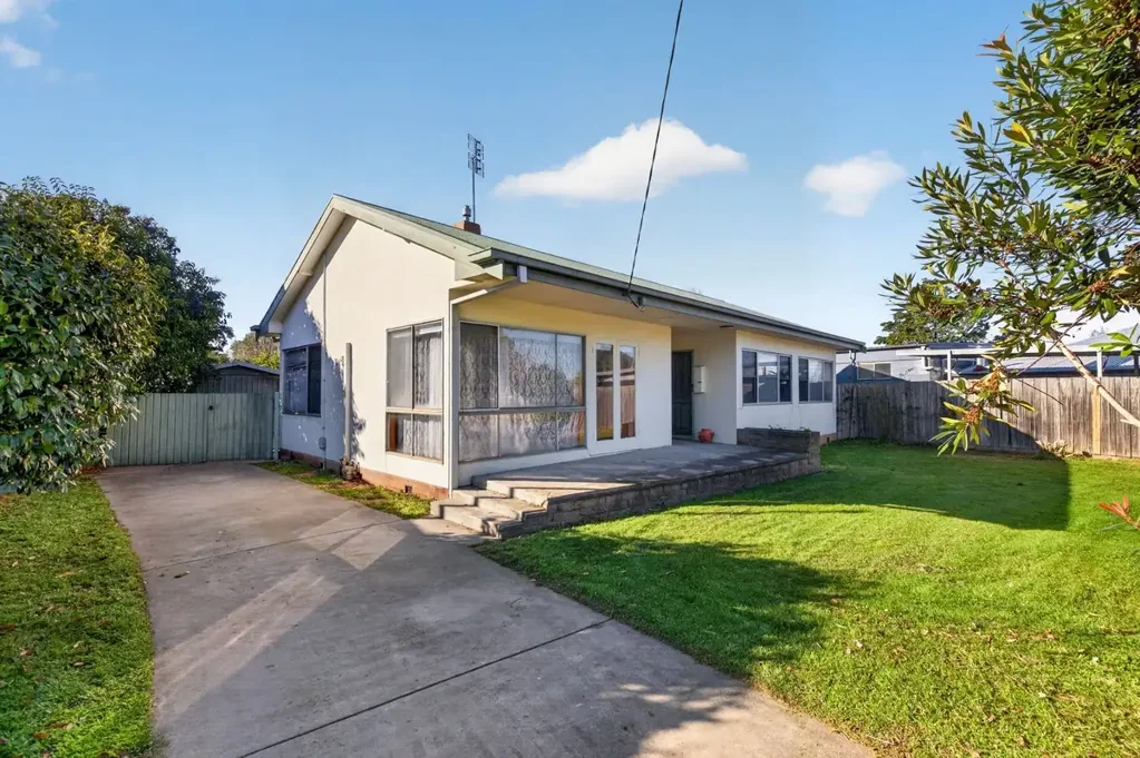 Sale 4房  Invest, Renovate or Develop - The Choice is Yours