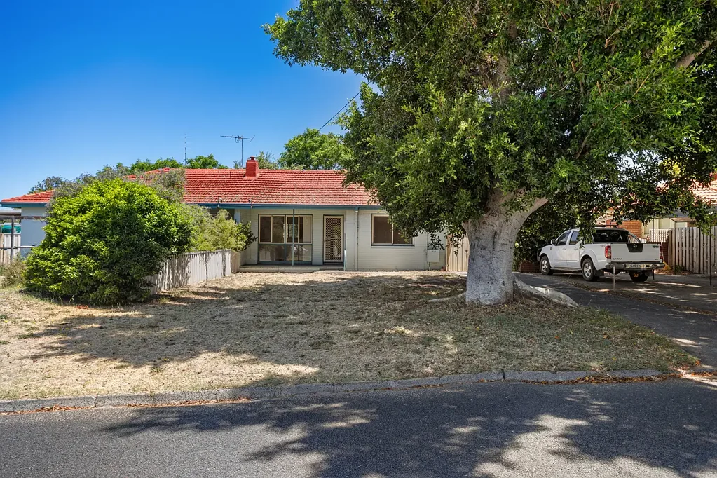 31B Island Queen Street, Withers, WA 6230