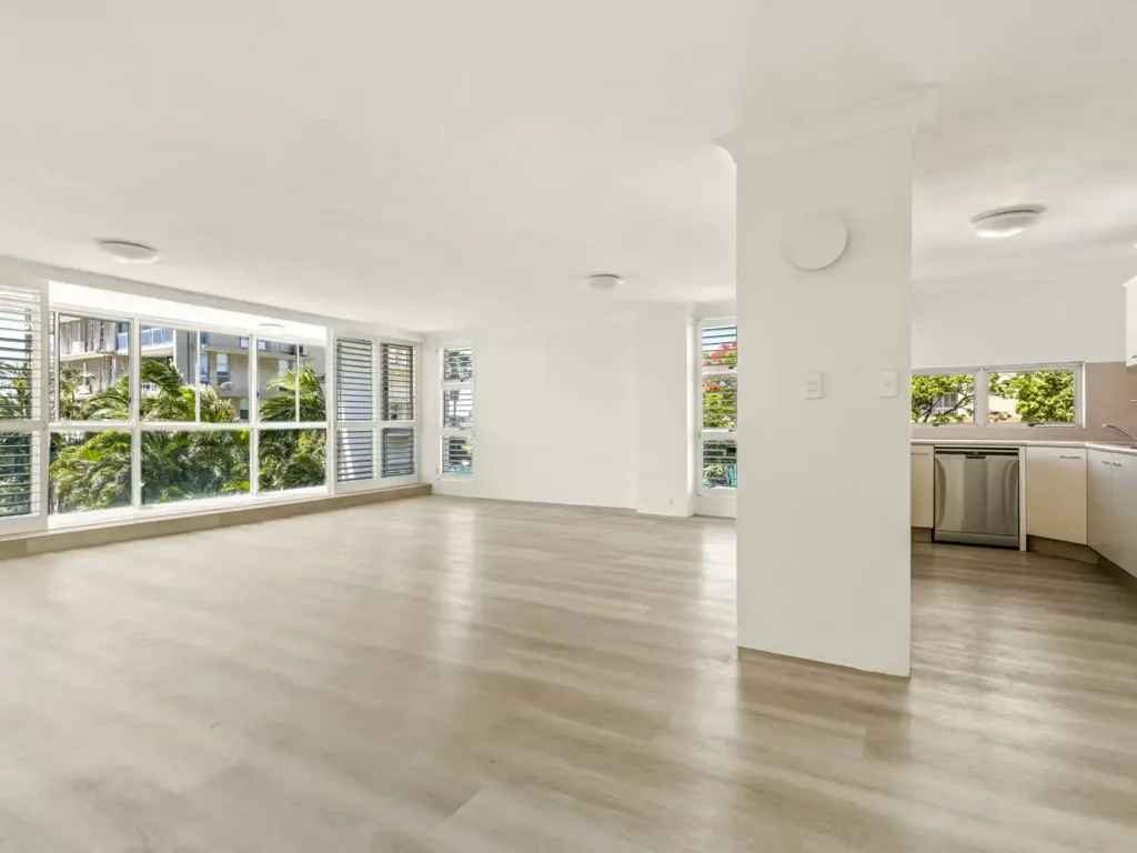 Large Renovated Apartment