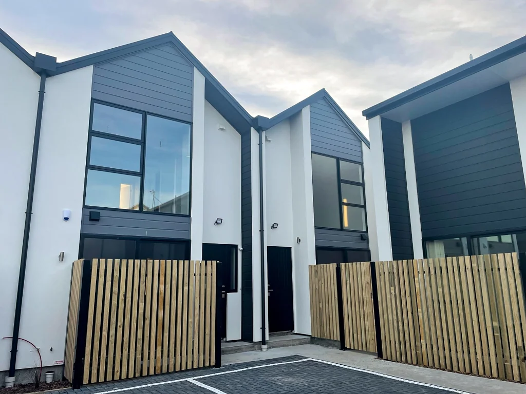 Modern Three Bedroom, Three Bathroom Townhouse