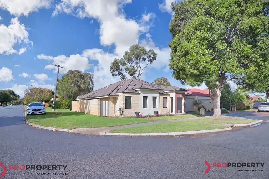 Redcliffe 4Zimmer FLOORPLAN FULL OF FAMILY SPACE!