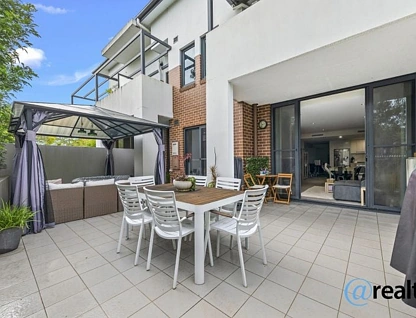 4/1 Parc Guell Drive, Campbelltown, Macarthur Region, 2 Kuwarto, 2 Banyo, Apartment
